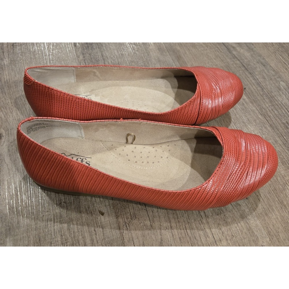 NEW Cliffs by White Mountain CLARA Flats Women's Size 9.5W~ Persimmon MSRP $59